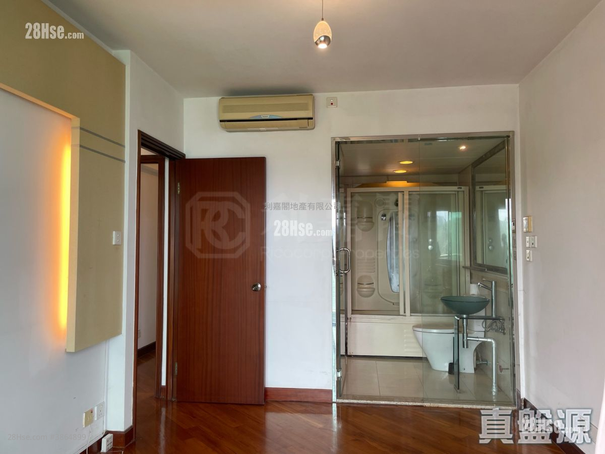 Bellagio Sell 3 Bedrooms 818 ft² ( 76.0 m² )