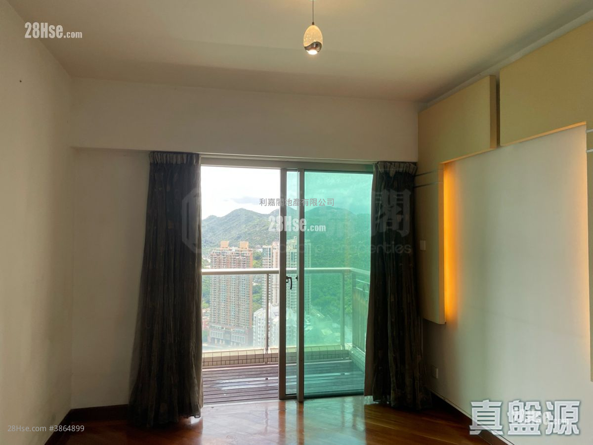 Bellagio Sell 3 Bedrooms 818 ft² ( 76.0 m² )