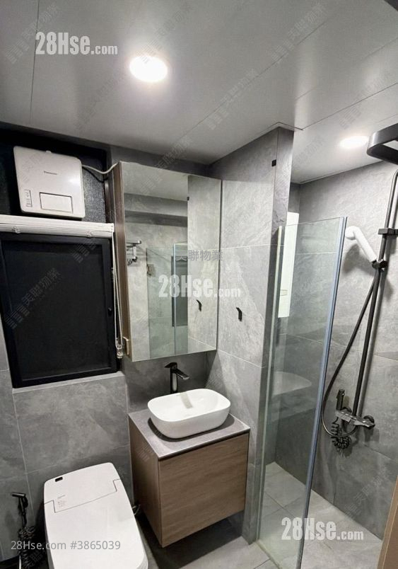 Tai Hing Gardens Sell 2 Bedrooms 447 ft² ( 41.5 m² )