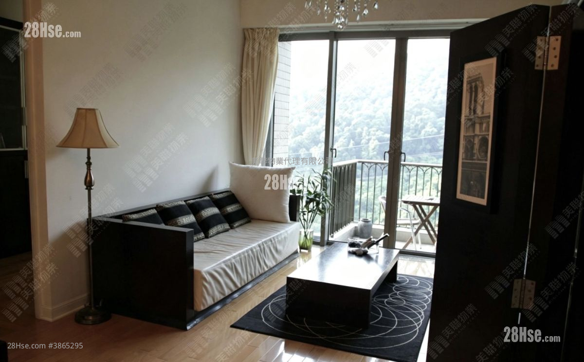 The Cairnhill Sell 3 Bedrooms , 3 Bathrooms 931 ft² ( 86.5 m² )