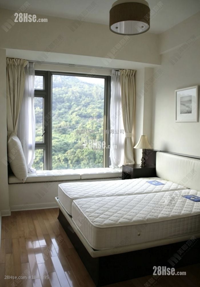 The Cairnhill Sell 3 Bedrooms , 3 Bathrooms 931 ft² ( 86.5 m² )