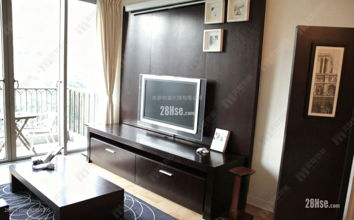 The Cairnhill Sell 3 Bedrooms , 3 Bathrooms 931 ft² ( 86.5 m² )