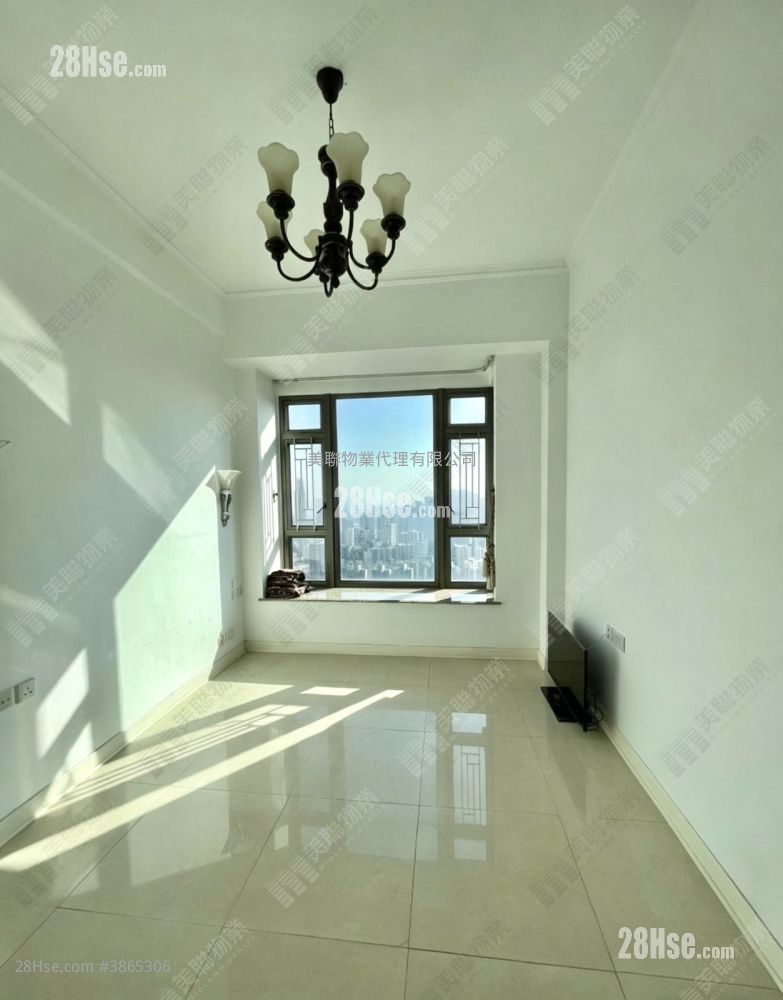 The Cairnhill Sell 3 Bedrooms , 3 Bathrooms 1,008 ft² ( 93.6 m² )