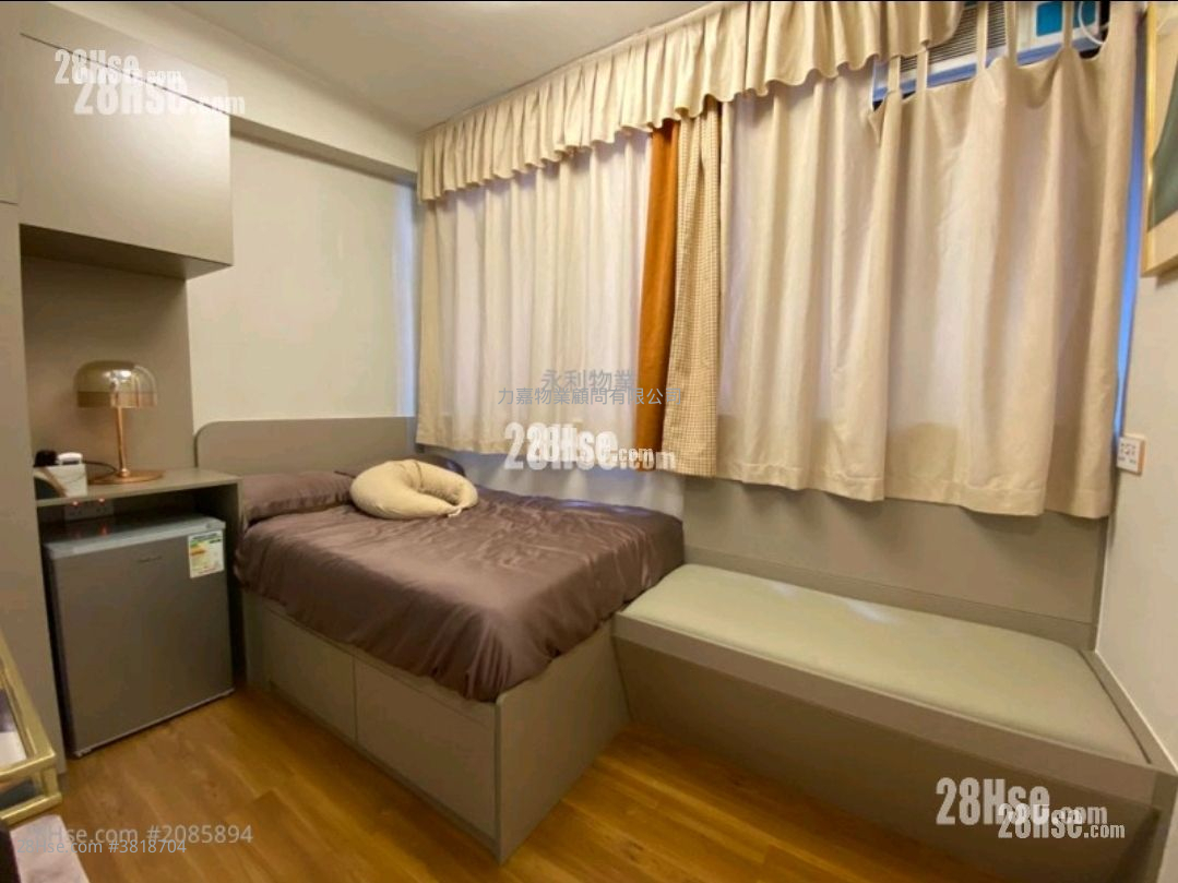 Haven Court Rental 120 ft² ( 11.1 m² )
