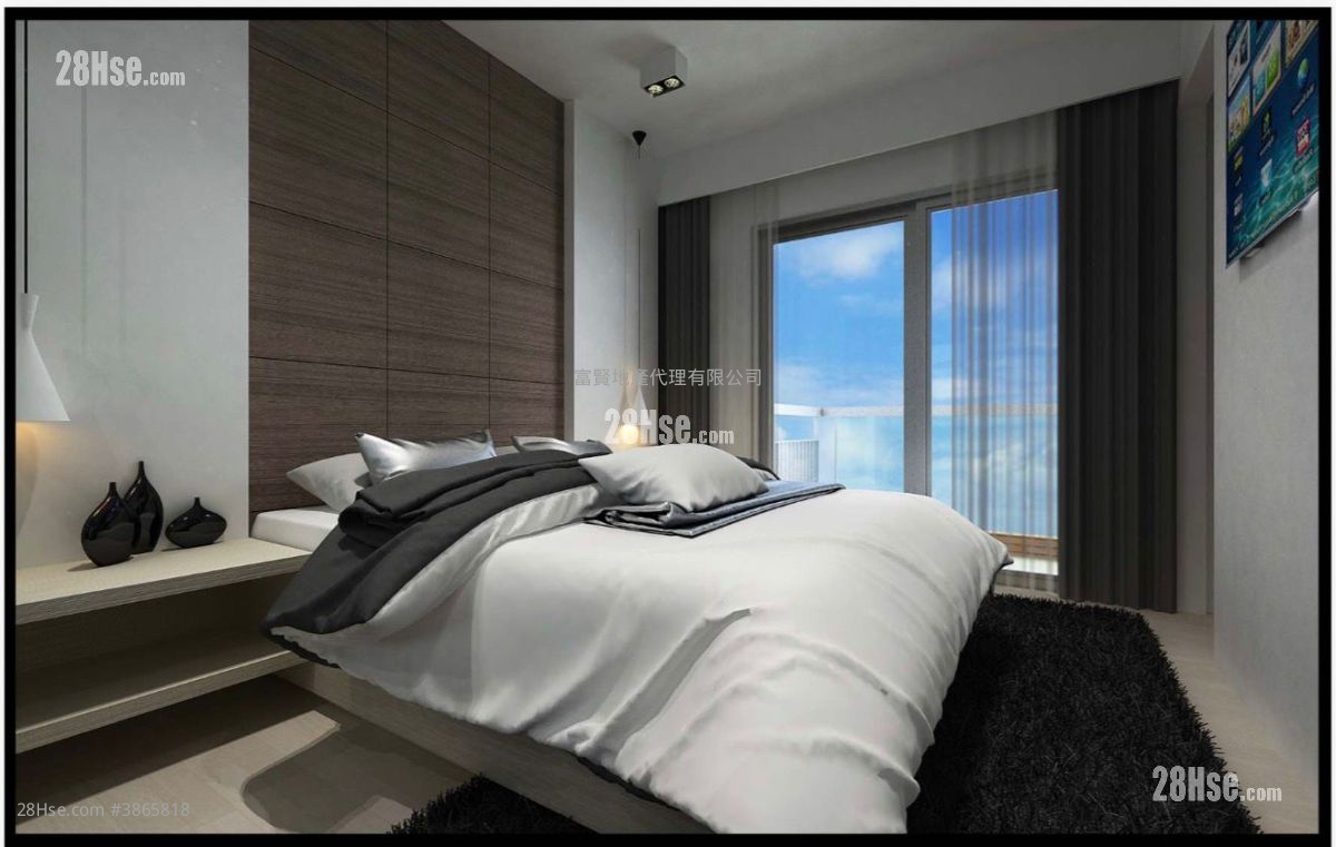 Bellagio Sell 5+ Bedrooms , 3 Bathrooms 817 ft² ( 75.9 m² )