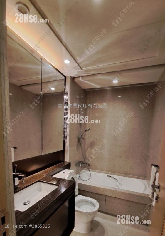 Deauville Sell 4 Bedrooms 2,431 ft² ( 225.8 m² )