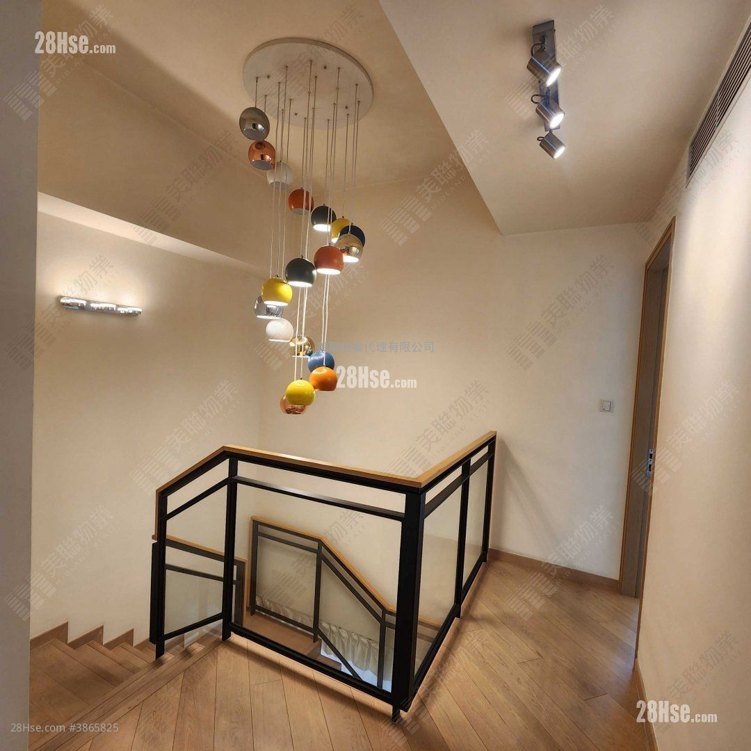 Deauville Sell 4 Bedrooms 2,431 ft² ( 225.8 m² )