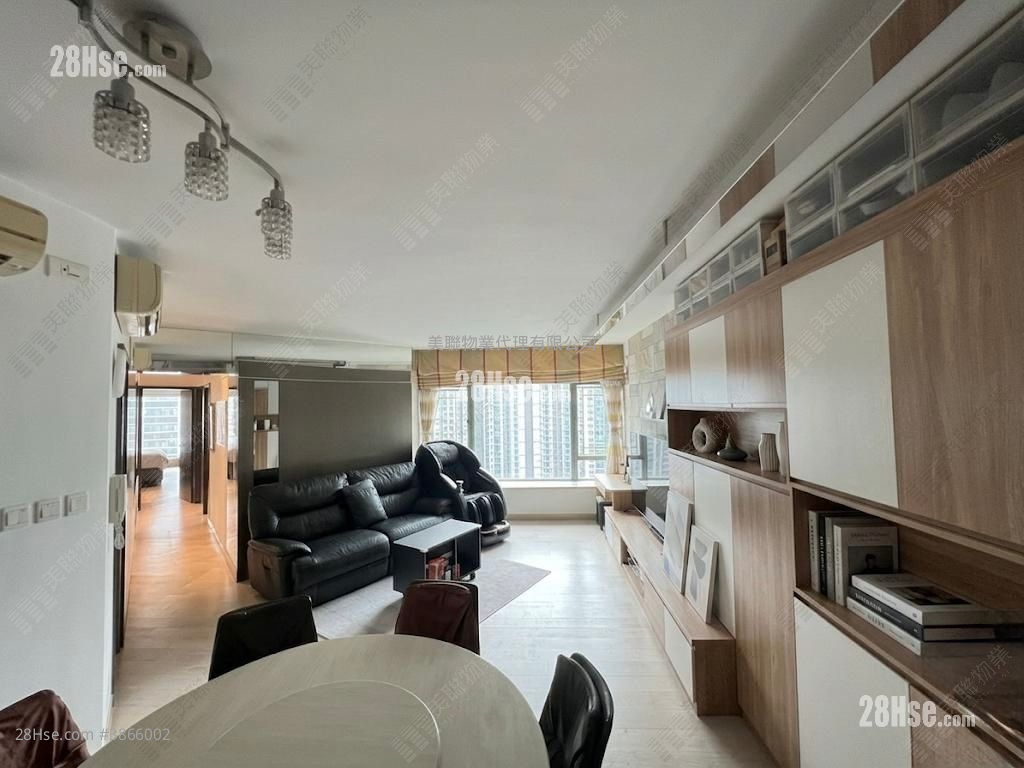 Island Harbourview Sell 3 Bedrooms , 2 Bathrooms 904 ft² ( 84.0 m² )
