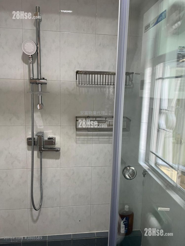 Tai Po Centre Rental 2 Bedrooms , 1 Bathroom 325 ft² ( 30.2 m² )