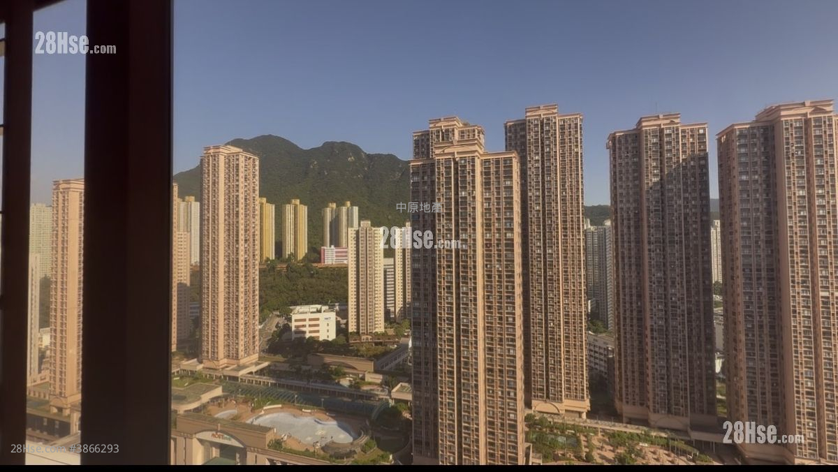 Sunshine City Sell 2 Bedrooms 465 ft² ( 43.2 m² )