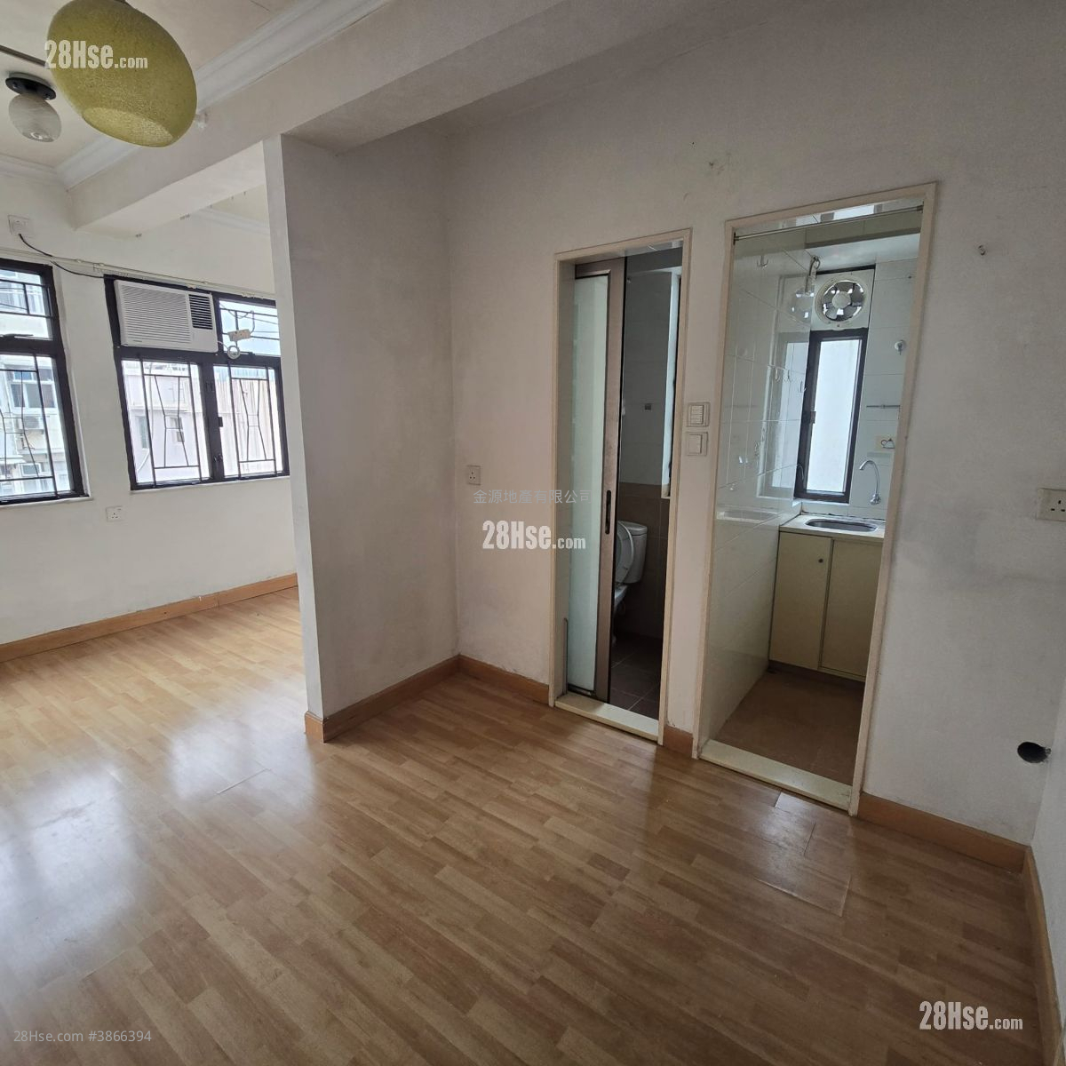Cheung Hong Mansion Rental 1 Bathroom 220 ft² ( 20.4 m² )