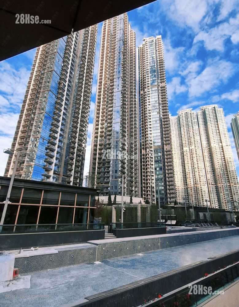 Seasons Place Sell 1 Bedroom , 1 Bathroom 330 ft² ( 30.7 m² )