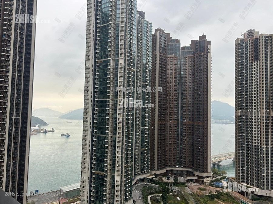 Seasons Place Sell 1 Bedroom , 1 Bathroom 330 ft² ( 30.7 m² )