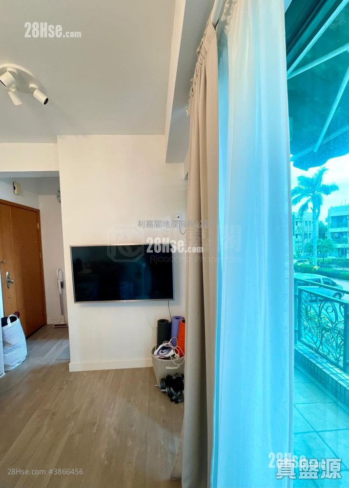 Deep Bay Grove Sell 2 Bedrooms 365 ft² ( 33.9 m² )