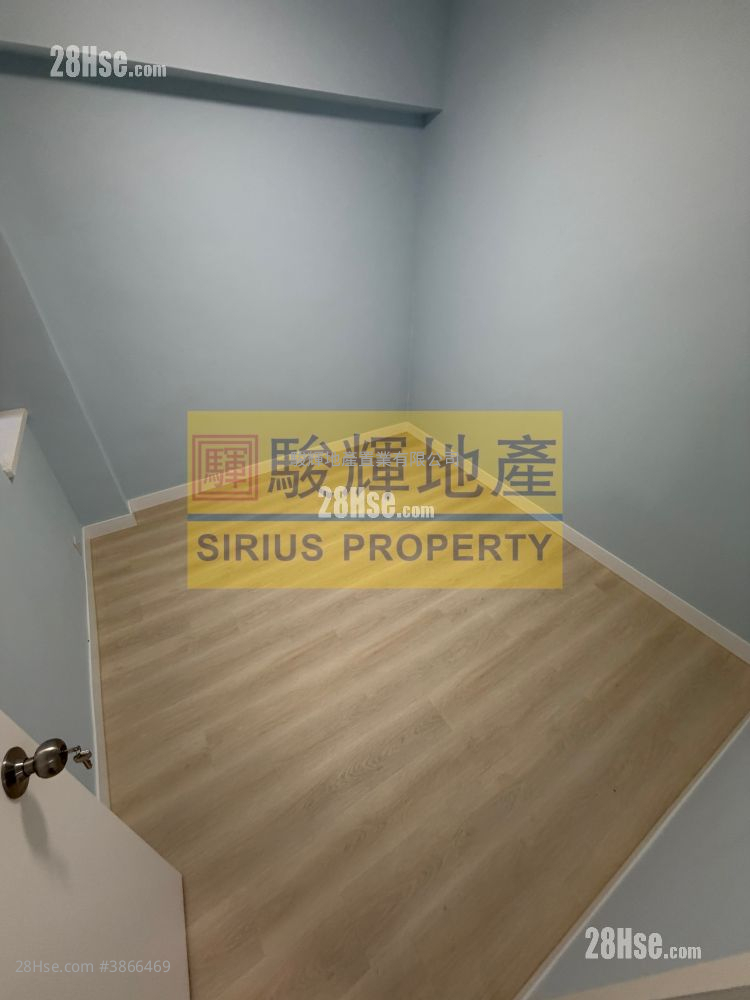 24 Carnarvon Road Sell 2 Bedrooms , 1 Bathroom 629 ft² ( 58.4 m² )