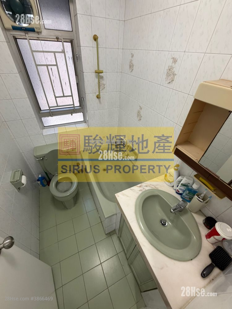 24 Carnarvon Road Sell 2 Bedrooms , 1 Bathroom 629 ft² ( 58.4 m² )