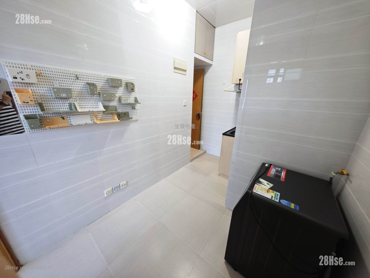 Wing Lok Building Rental 1 Bedroom , 1 Bathroom 155 ft² ( 14.4 m² )