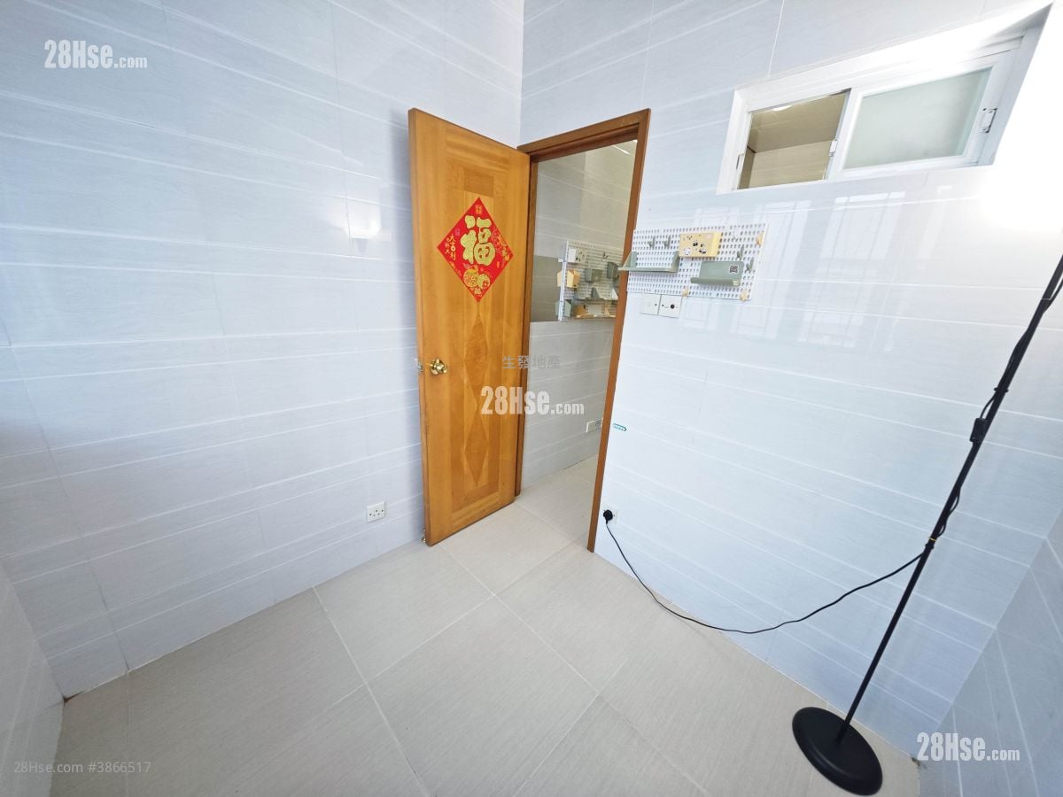 Wing Lok Building Rental 1 Bedroom , 1 Bathroom 155 ft² ( 14.4 m² )