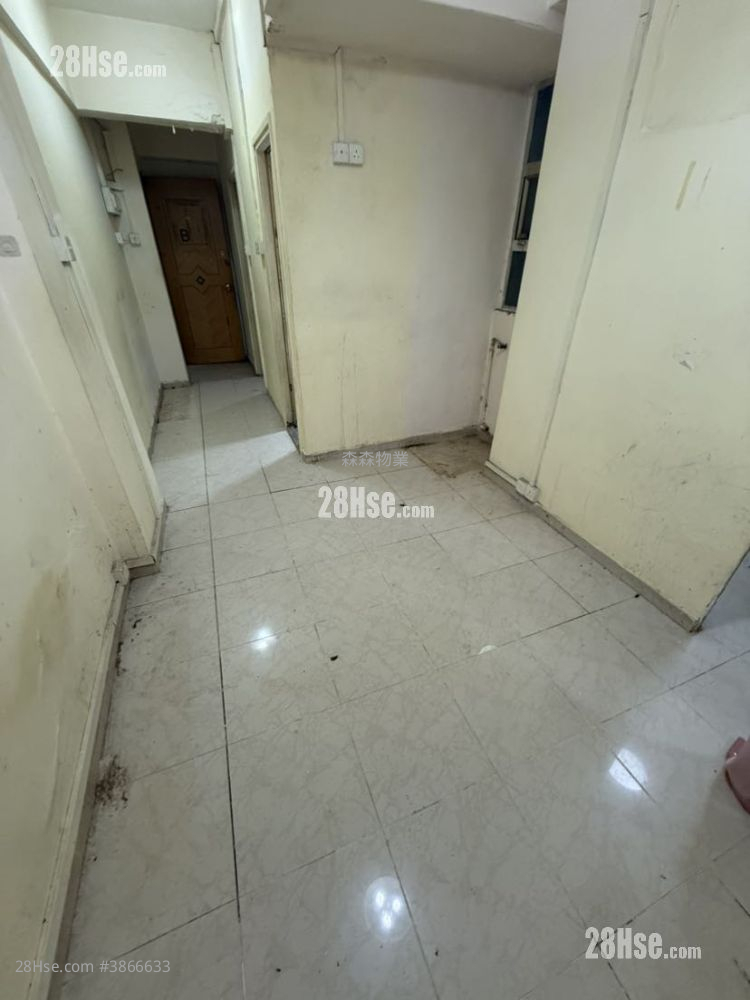 Kung Lee Building Sell 3 Bedrooms , 1 Bathroom 457 ft² ( 42.5 m² )