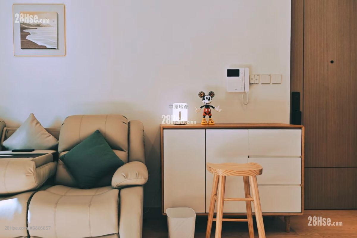 Seasons Place Sell 1 Bedroom 290 ft² ( 26.9 m² )