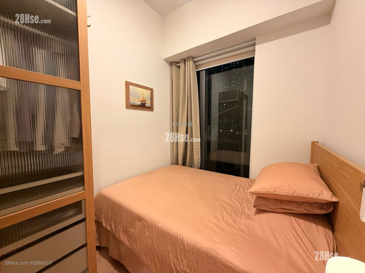 Seasons Place Sell 1 Bedroom 290 ft² ( 26.9 m² )