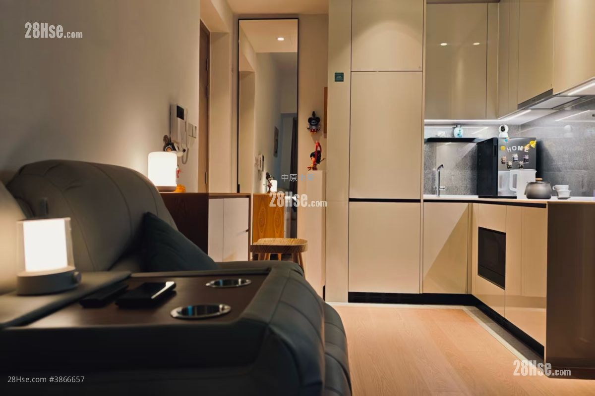 Seasons Place Sell 1 Bedroom 290 ft² ( 26.9 m² )