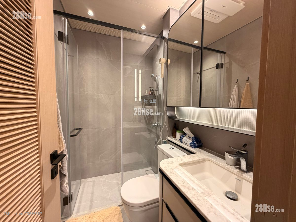 Seasons Place Sell 1 Bedroom 290 ft² ( 26.9 m² )