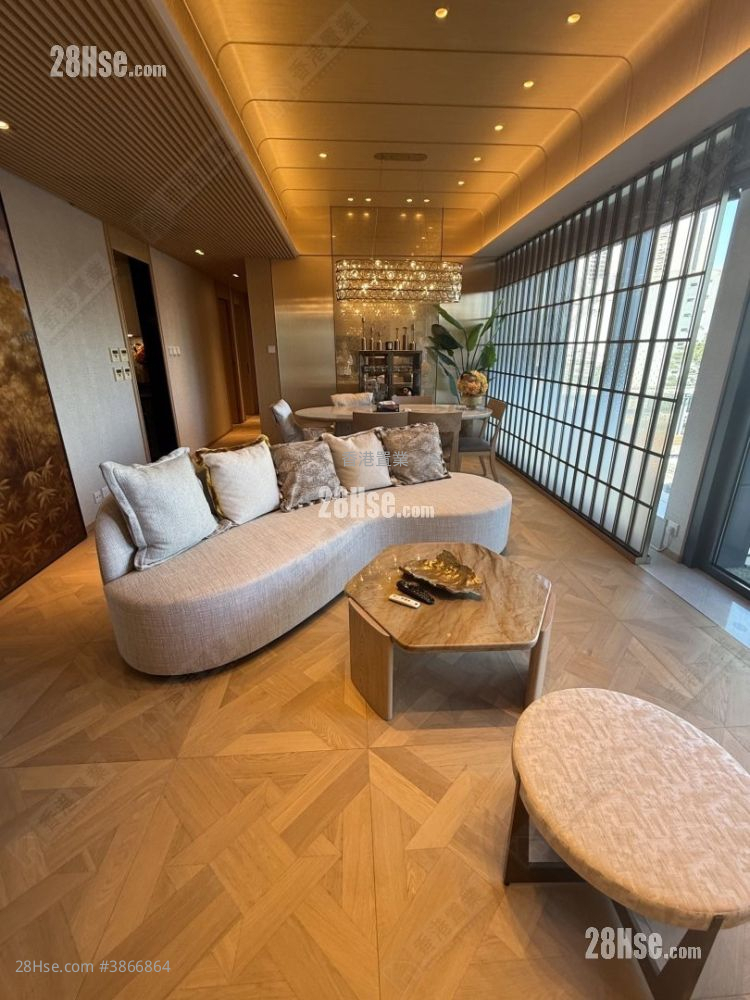 Ultima Rental 4 Bedrooms , 4 Bathrooms 1,311 ft² ( 121.8 m² )
