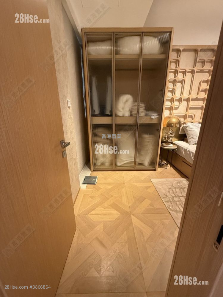 Ultima Rental 4 Bedrooms , 4 Bathrooms 1,311 ft² ( 121.8 m² )