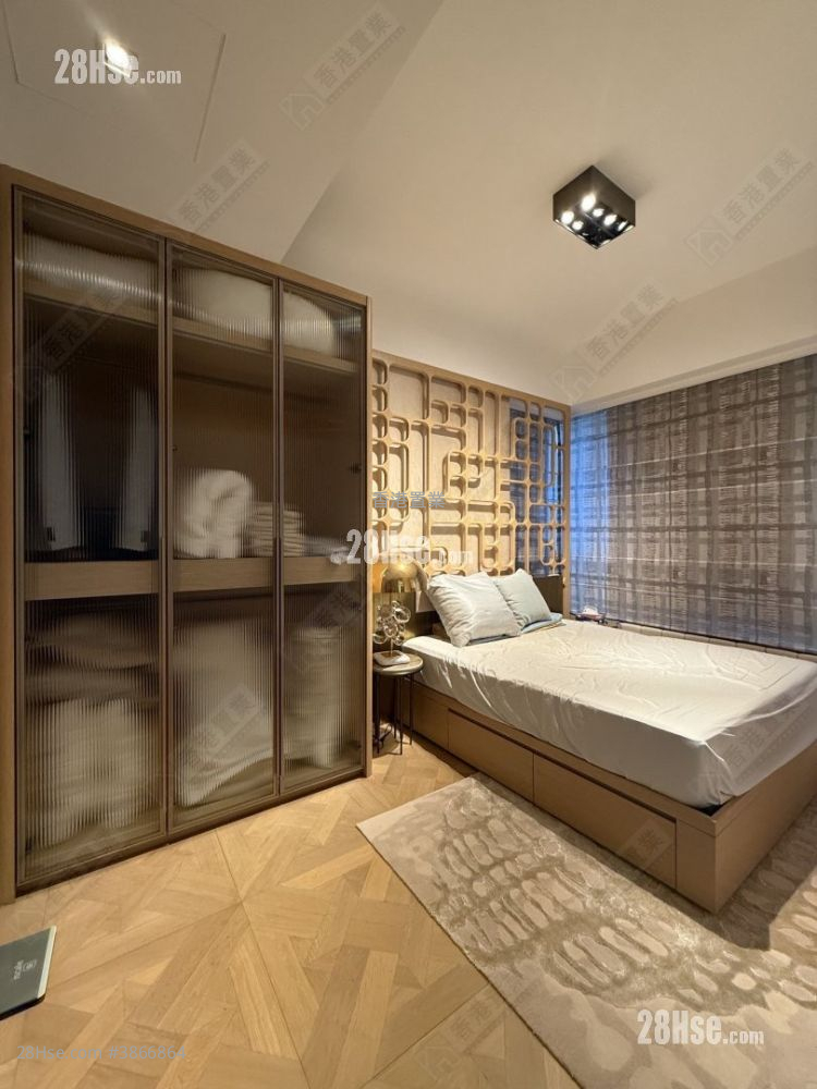 Ultima Rental 4 Bedrooms , 4 Bathrooms 1,311 ft² ( 121.8 m² )