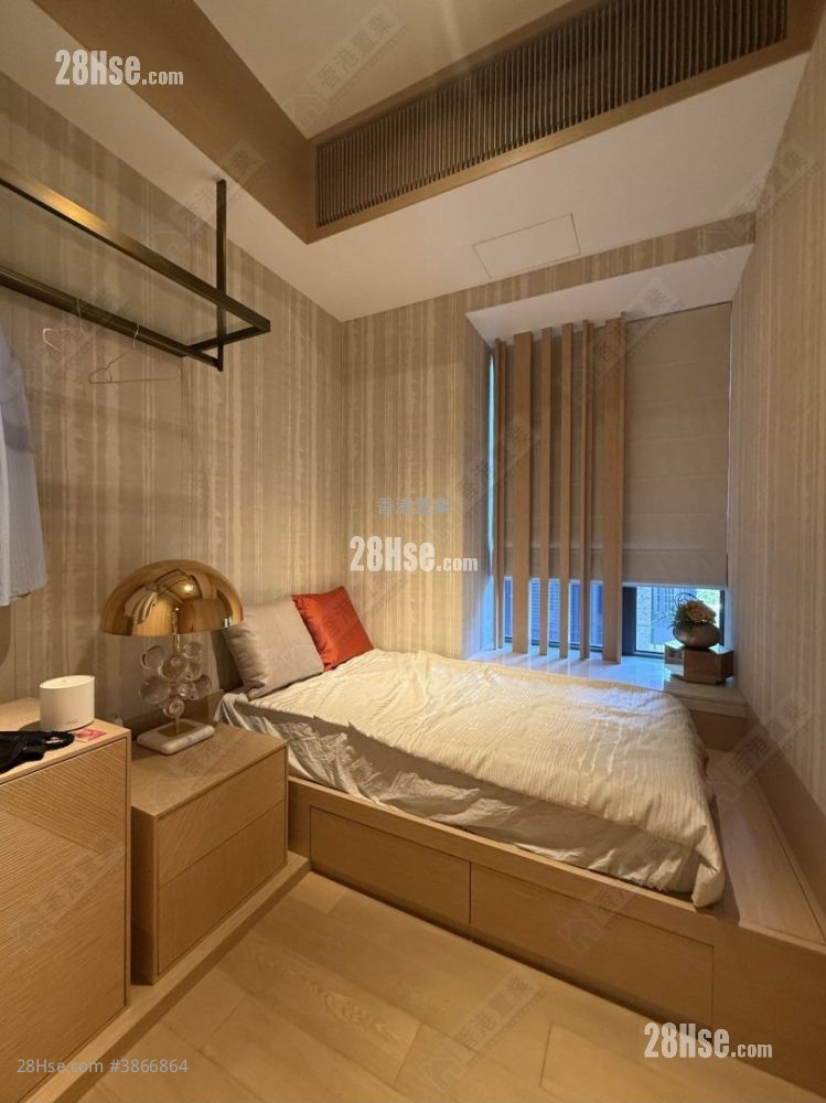 Ultima Rental 4 Bedrooms , 4 Bathrooms 1,311 ft² ( 121.8 m² )