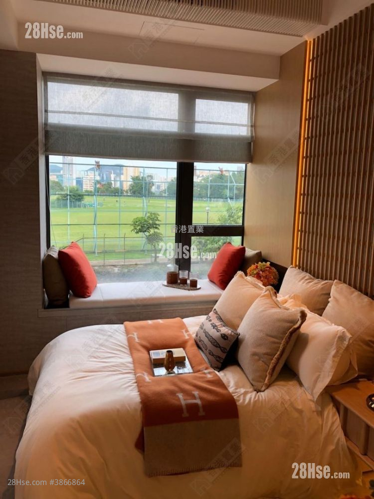 Ultima Rental 4 Bedrooms , 4 Bathrooms 1,311 ft² ( 121.8 m² )
