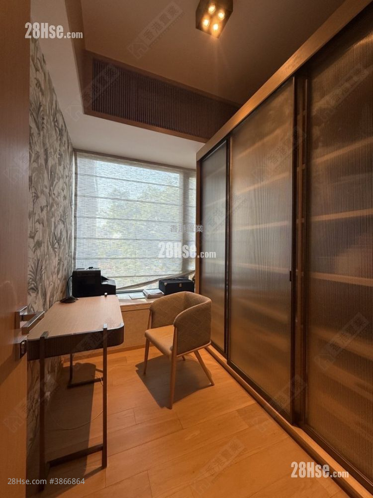 Ultima Rental 4 Bedrooms , 4 Bathrooms 1,311 ft² ( 121.8 m² )