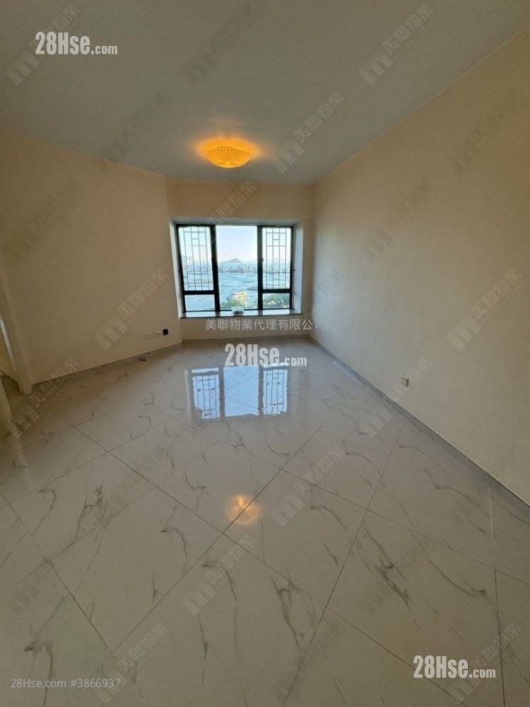 Island Harbourview Sell 3 Bedrooms 786 ft² ( 73.0 m² )