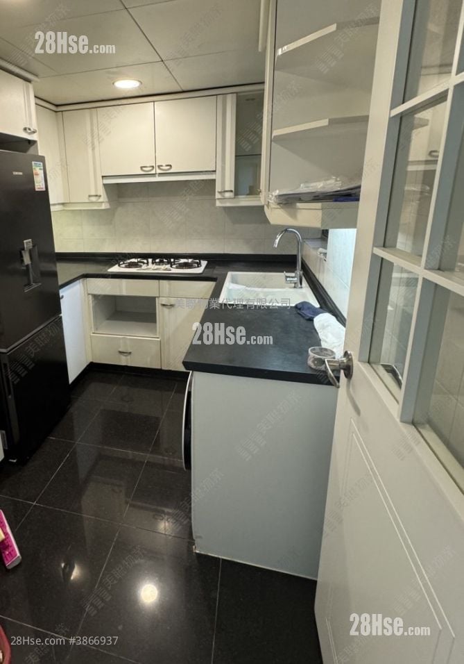Island Harbourview Sell 3 Bedrooms 786 ft² ( 73.0 m² )