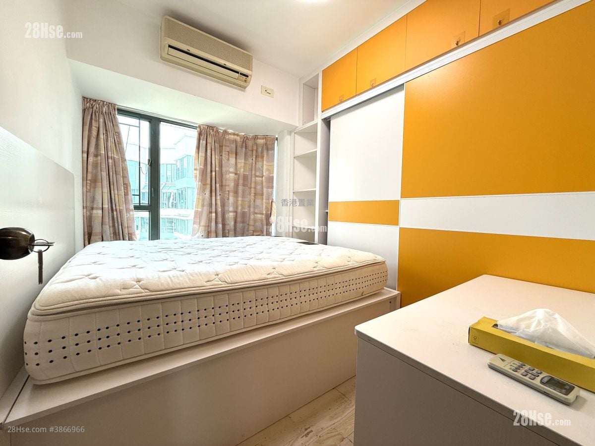 Island Harbourview Sell 3 Bedrooms , 2 Bathrooms 904 ft² ( 84.0 m² )
