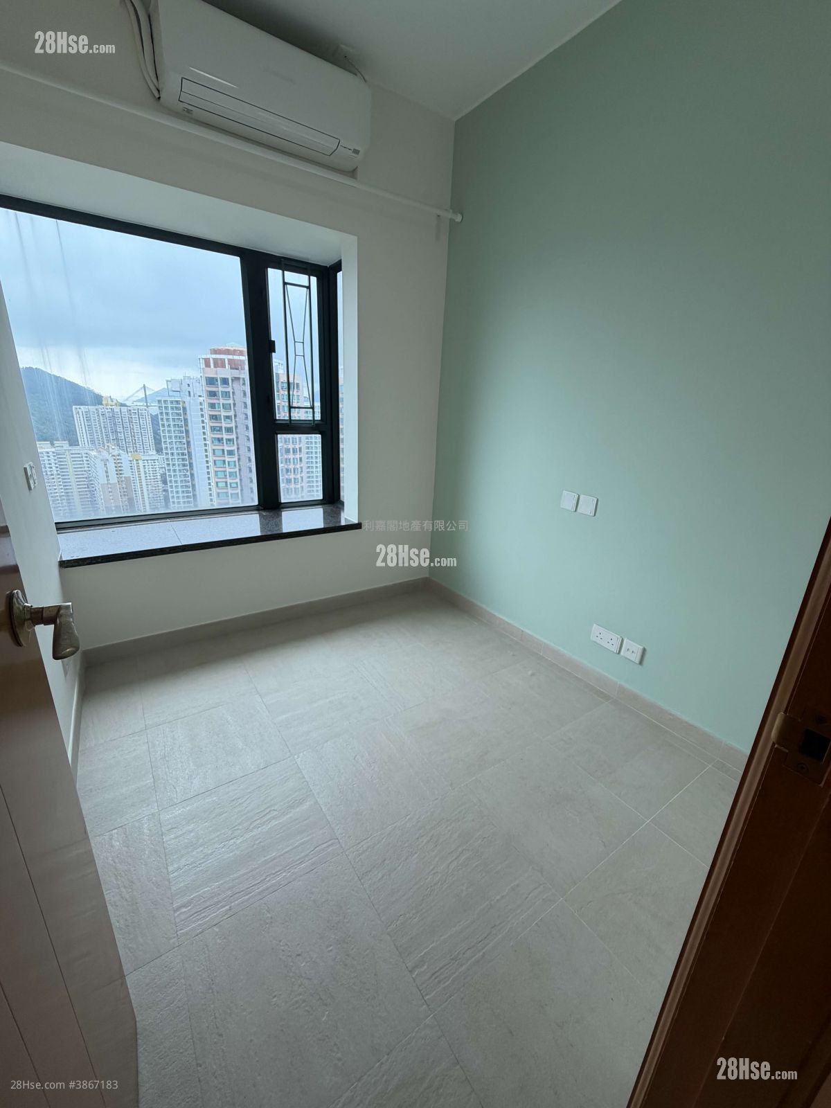 Villa Esplanada Rental 684 ft² ( 63.5 m² )