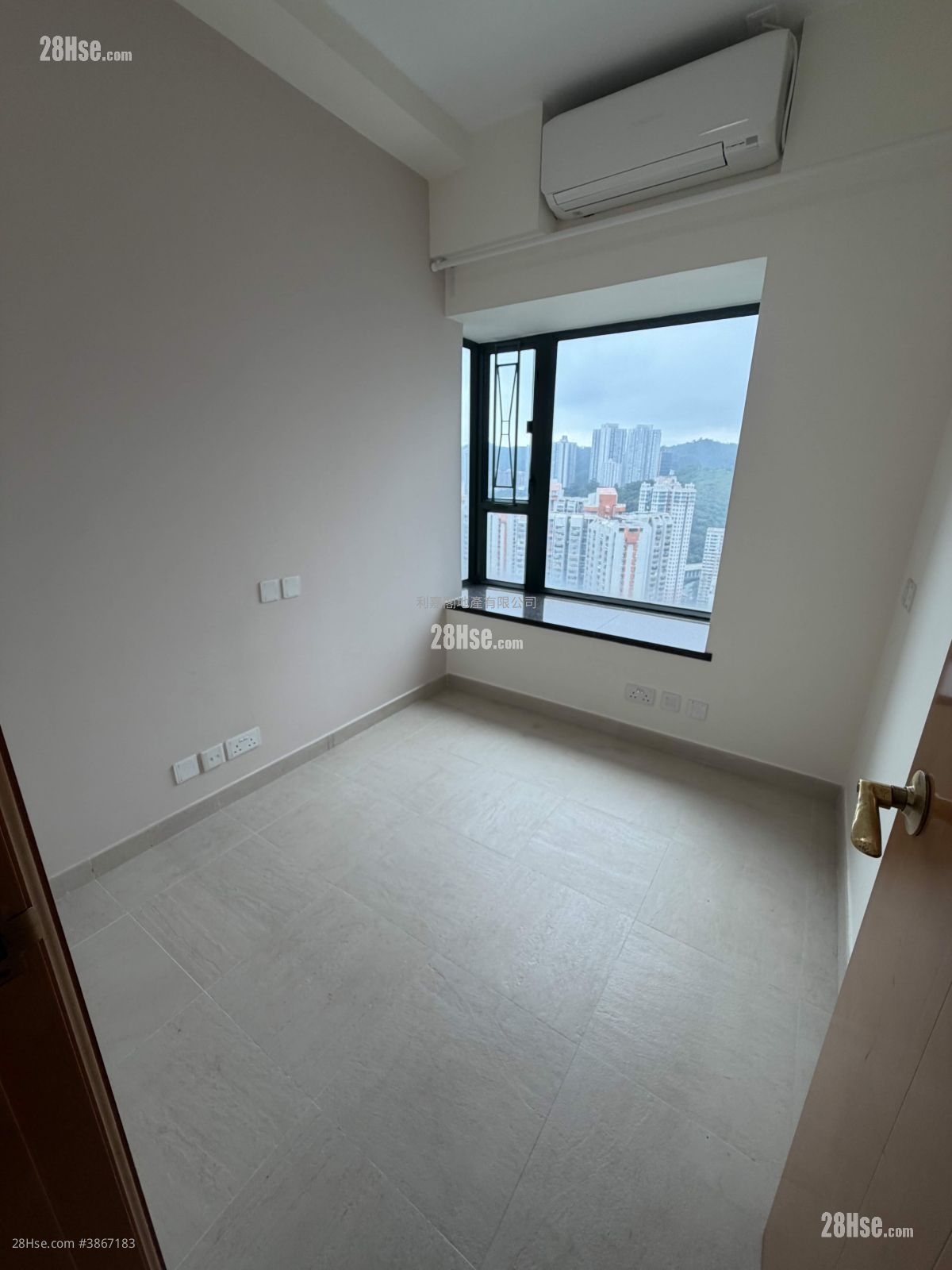 Villa Esplanada Rental 684 ft² ( 63.5 m² )