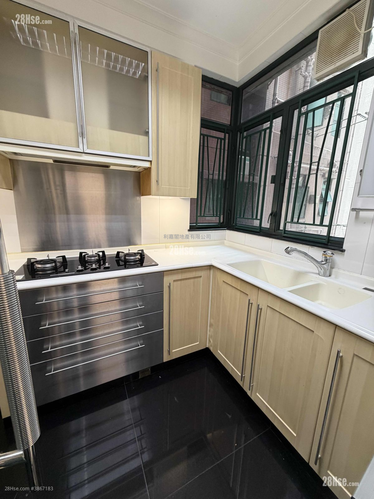 Villa Esplanada Rental 684 ft² ( 63.5 m² )