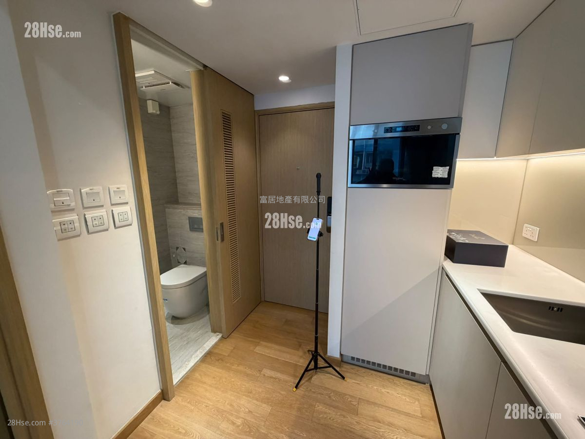 The Astro Sell 1 Bedroom , 1 Bathroom 238 ft² ( 22.1 m² )
