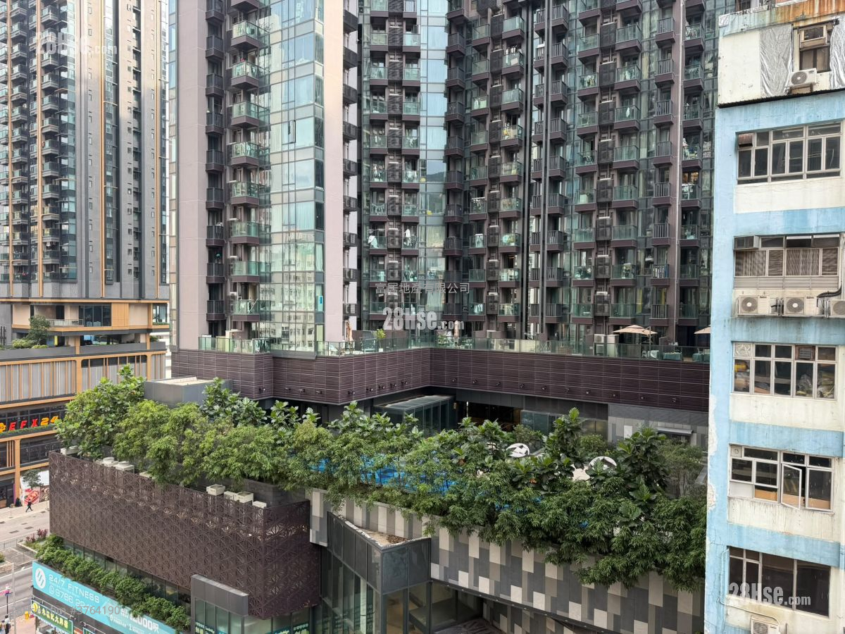 The Astro Sell 1 Bedroom , 1 Bathroom 238 ft² ( 22.1 m² )