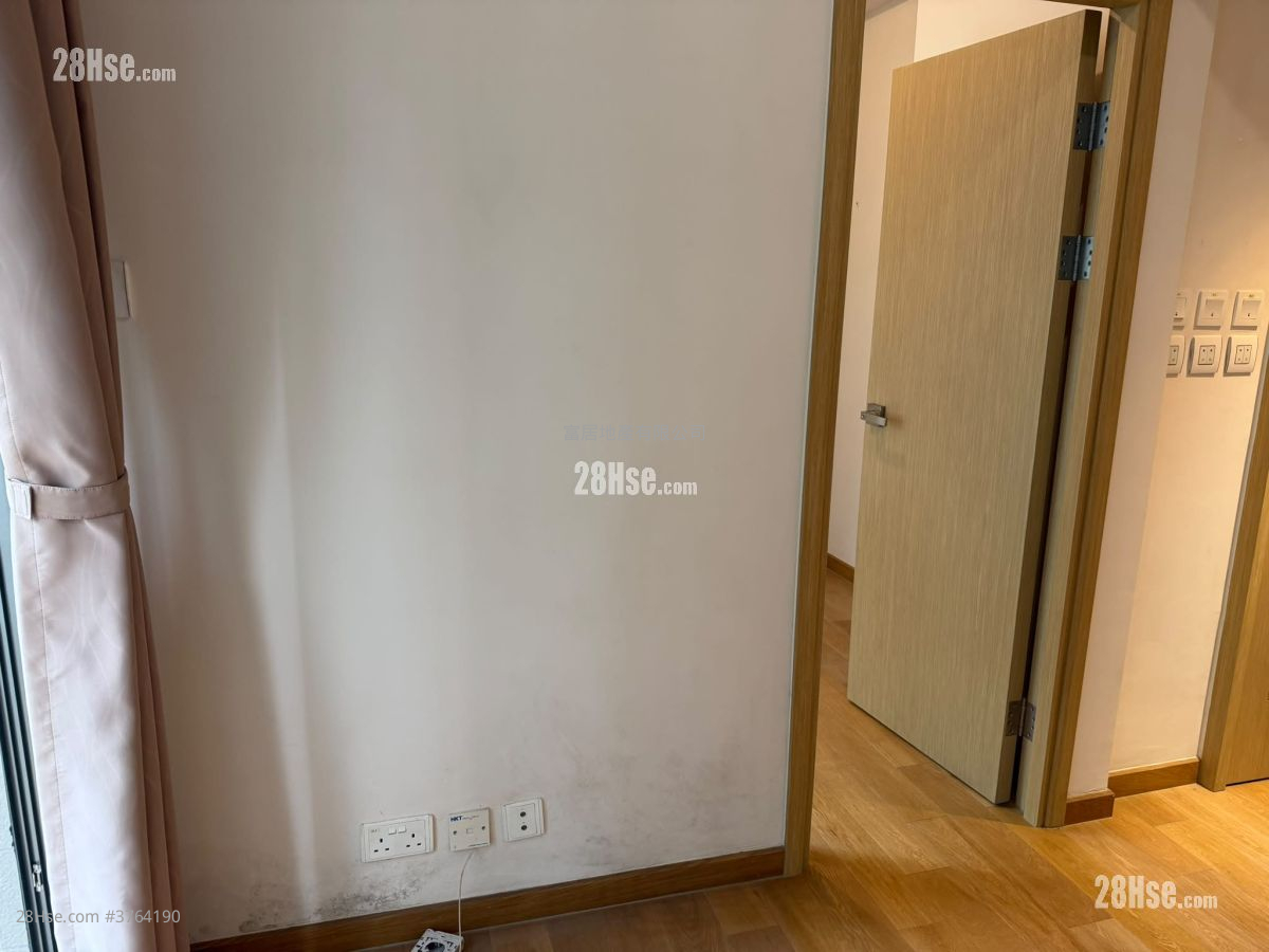 The Astro Sell 1 Bedroom , 1 Bathroom 238 ft² ( 22.1 m² )