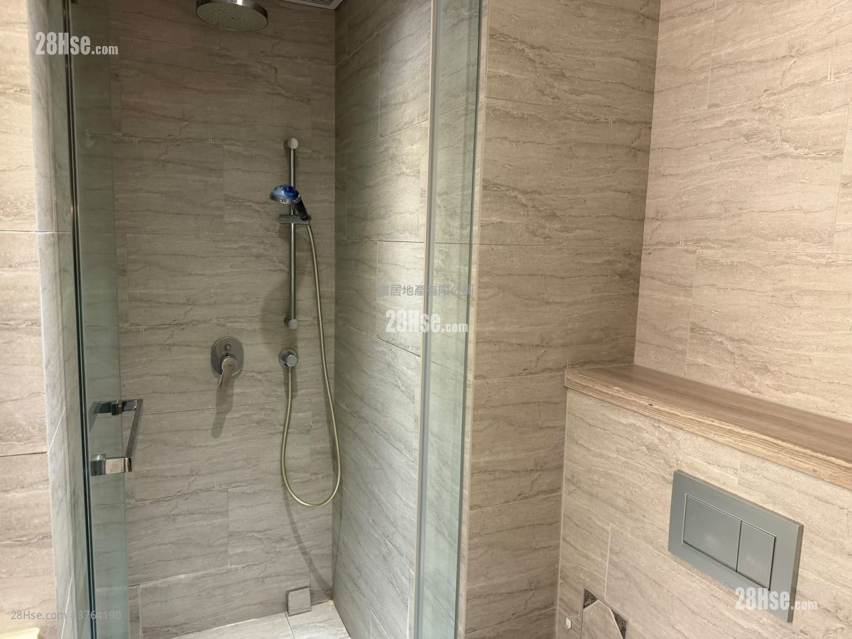 The Astro Sell 1 Bedroom , 1 Bathroom 238 ft² ( 22.1 m² )