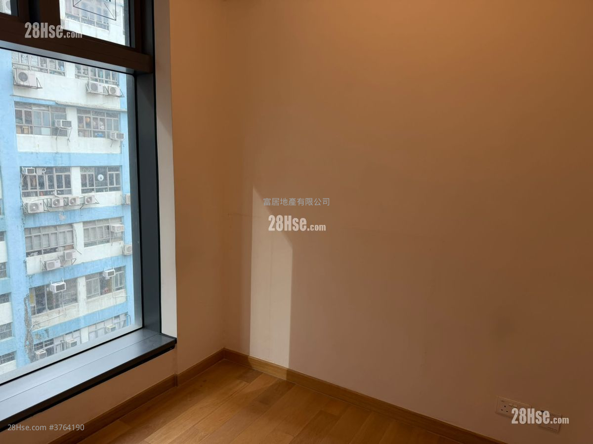 The Astro Sell 1 Bedroom , 1 Bathroom 238 ft² ( 22.1 m² )