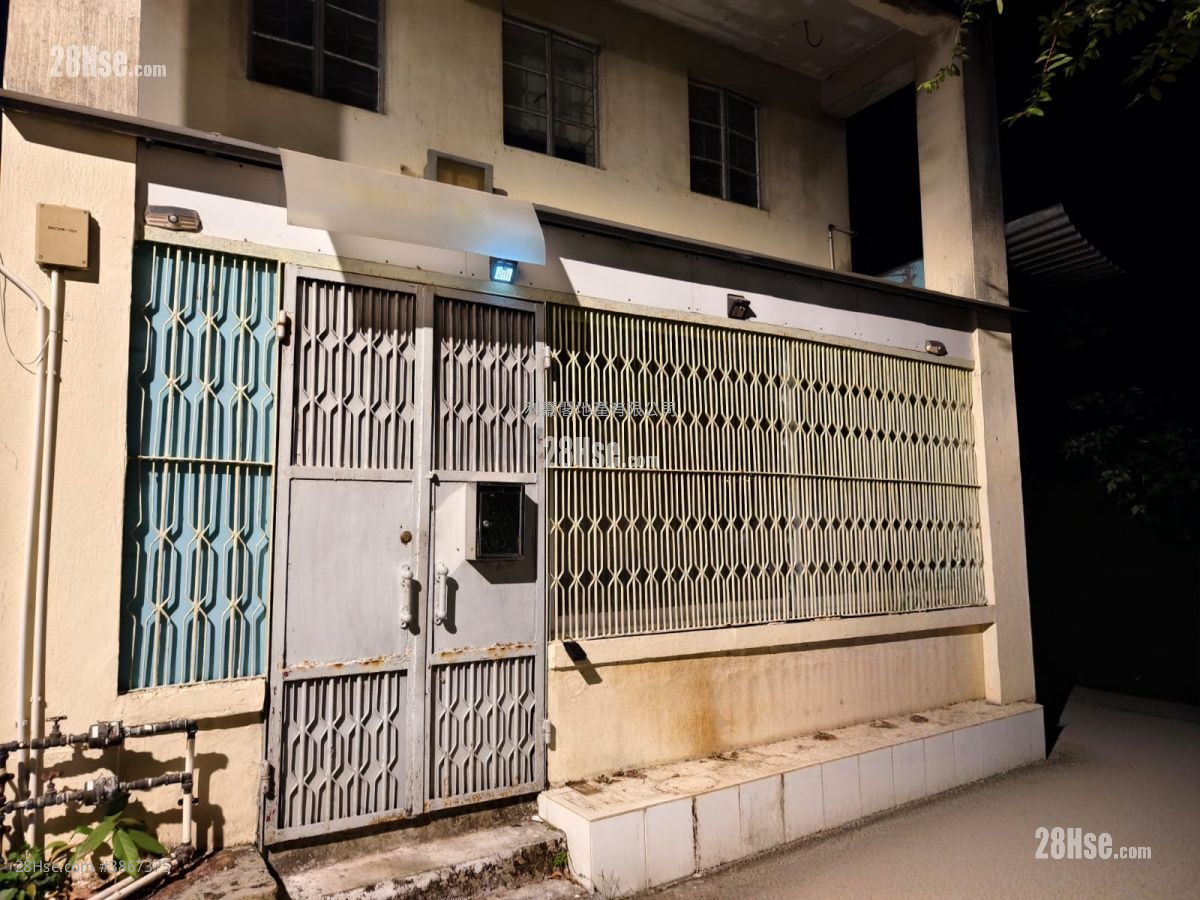 Lo Wai Tsuen Wan Sell 3 Bedrooms , 2 Bathrooms 1,200 ft² ( 111.5 m² )
