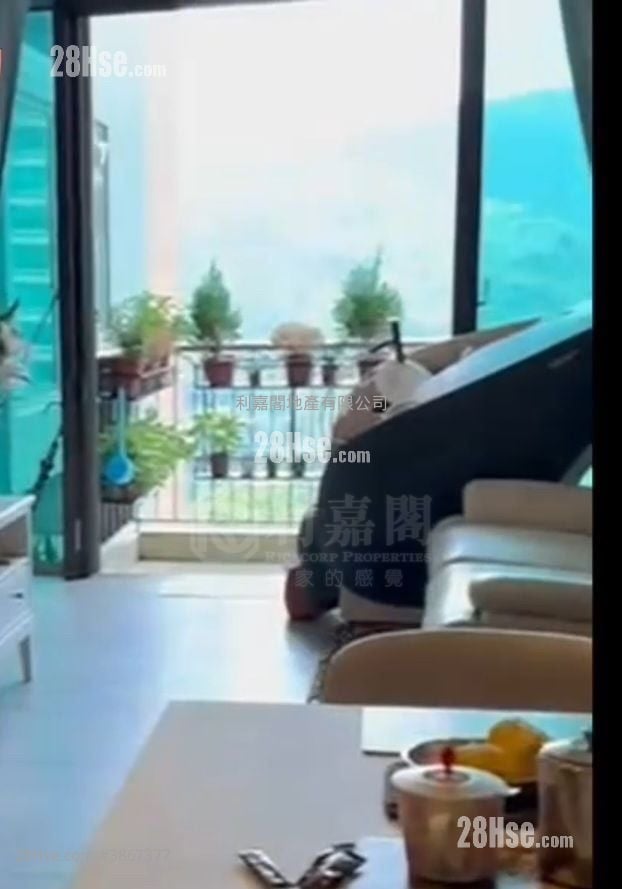 The Cairnhill Sell 3 Bedrooms , 2 Bathrooms 948 ft² ( 88.1 m² )