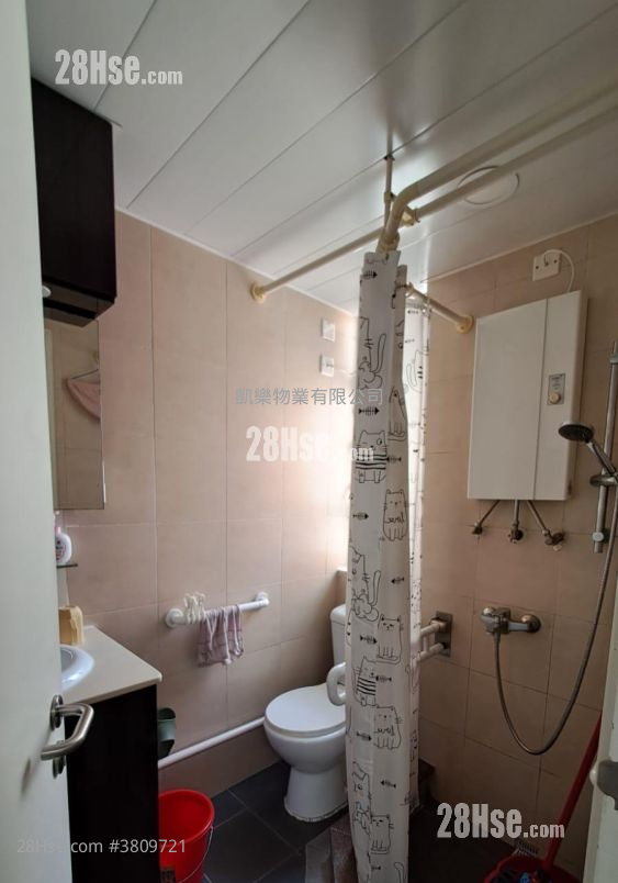Sheung Chui Court Sell 3 Bedrooms , 1 Bathroom 511 ft² ( 47.5 m² )