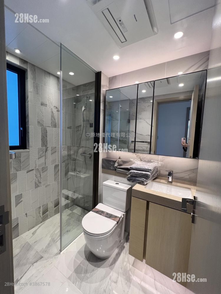 Mount Regency Sell 2 Bedrooms , 1 Bathroom 414 ft² ( 38.5 m² )