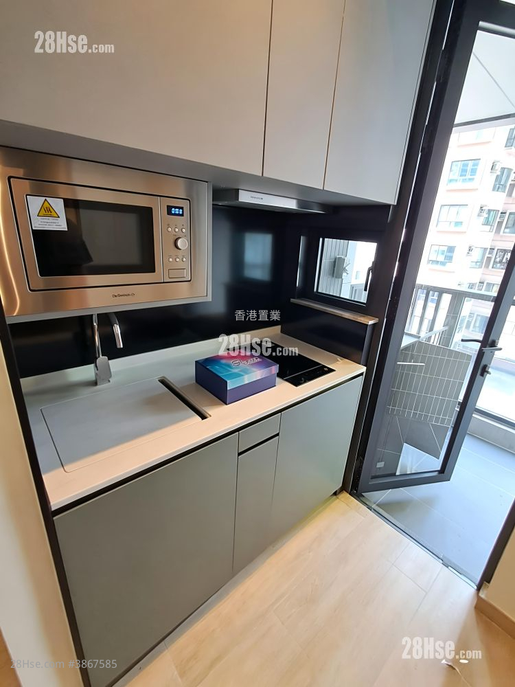 Soyo Square Rental Studio , 1 Bathroom 181 ft² ( 16.8 m² )