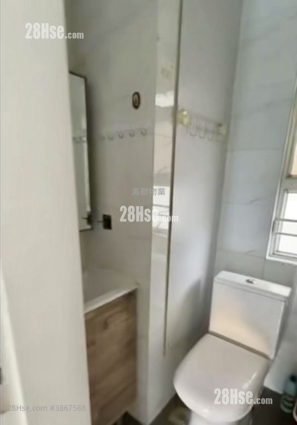 Kam Fung Garden Sell 2 Bedrooms 339 ft² ( 31.5 m² )